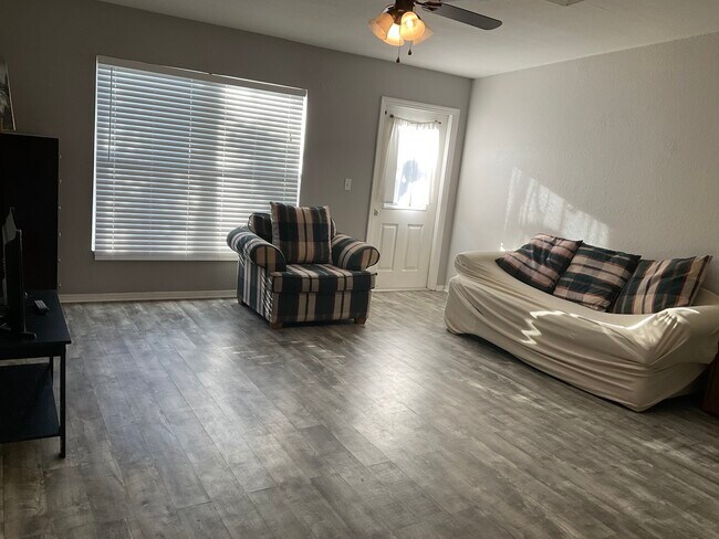 Photo - 634 Green Valley Rd