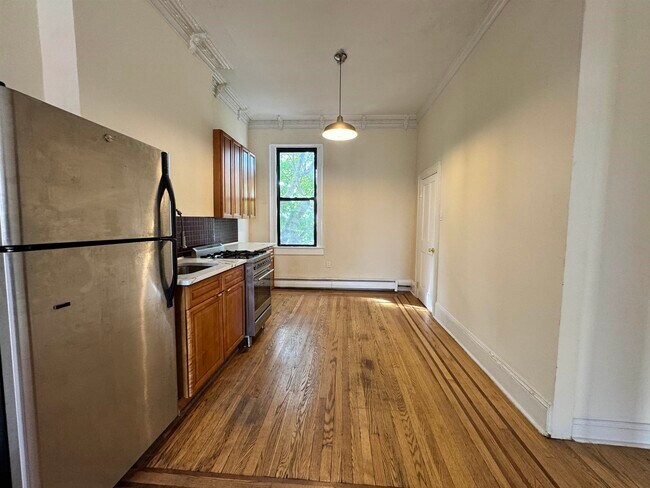 Photo - 19 Henry St Unit 1