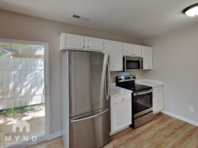 Photo - 1848 Mission Oaks St