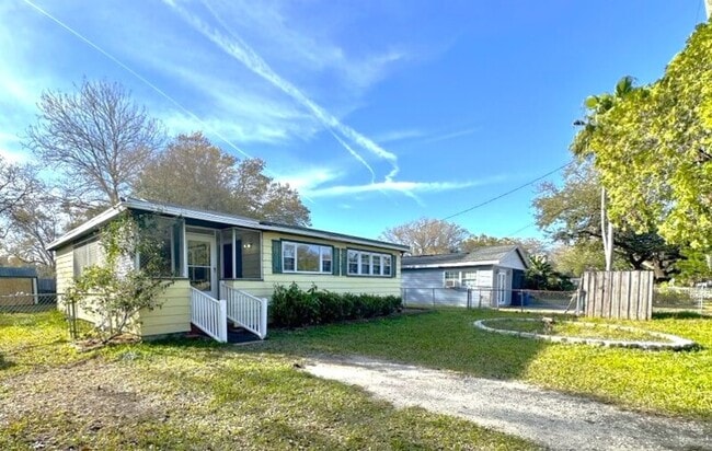 Photo - 5506 Staley Dr