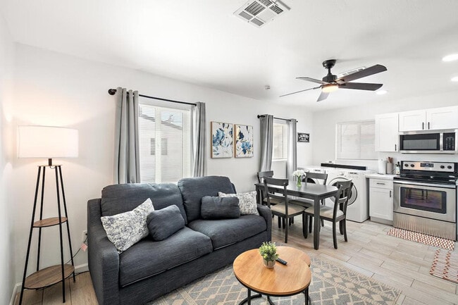 Photo - 2302 W Colter St Apartamento Unidad ID1244359P