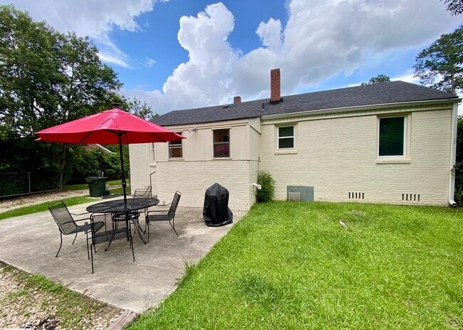 Photo - 1521 E Pinetree Blvd