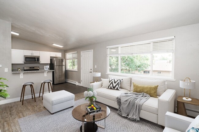 Clay Street Apartments