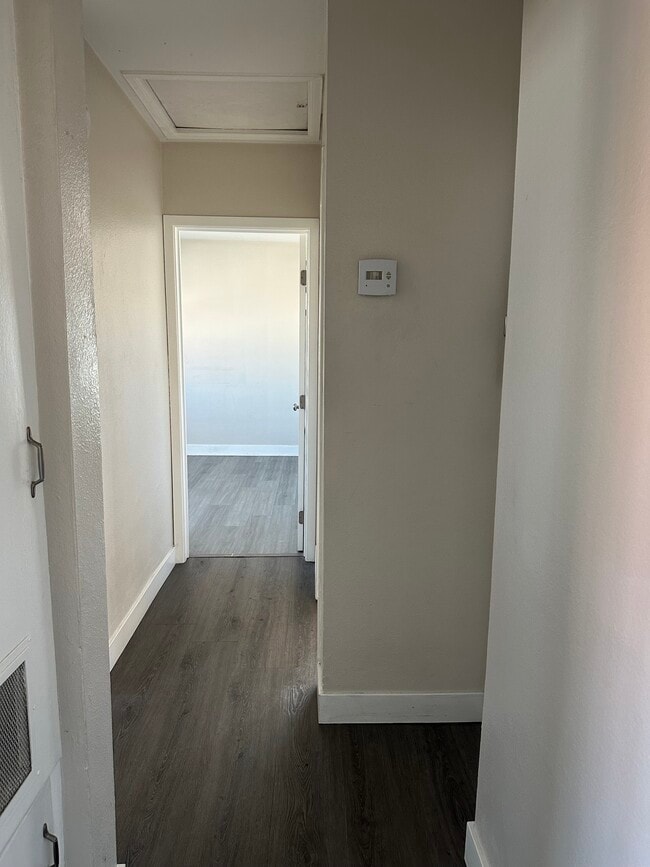 Photo - 11801 Hart St