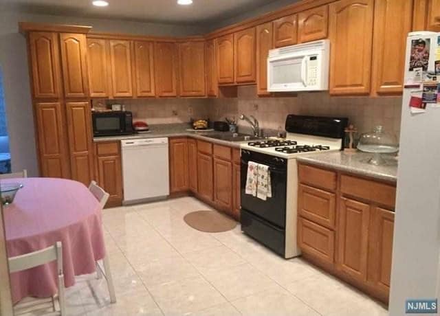 Building Photo - 525 Harrison Ave Unit 2F
