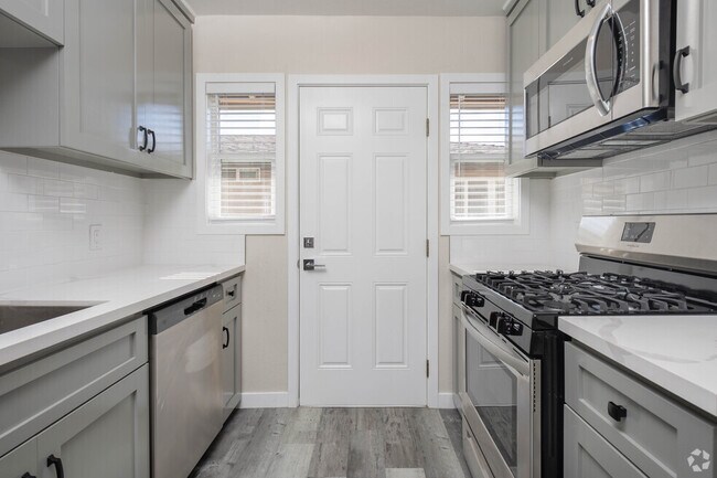 Huntington Manor Homes