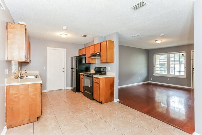 Photo - 5049 Yearling Ln