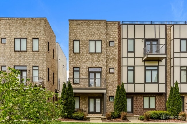 Building Photo - 6813 Charlotte Pike