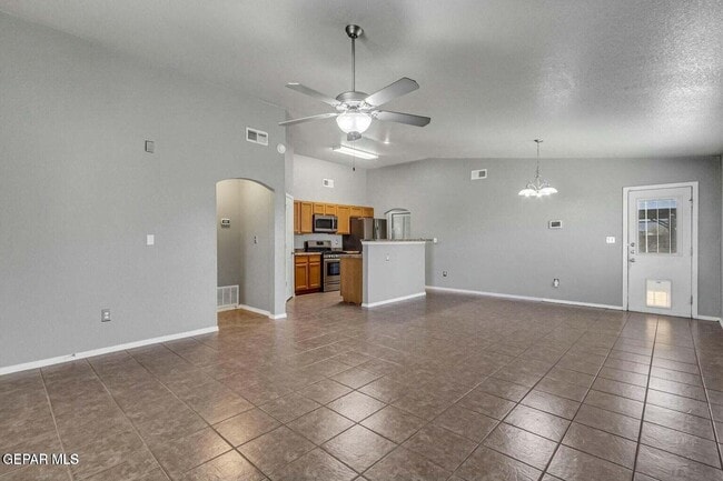 Photo - 6970 Red Oak Ct