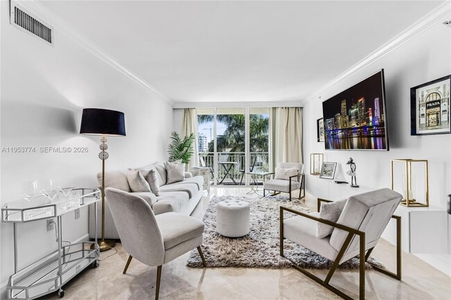 Building Photo - 99 SE Mizner Blvd Unit 409