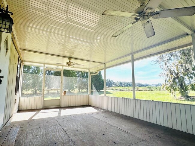 Photo - 610 Grove Dr