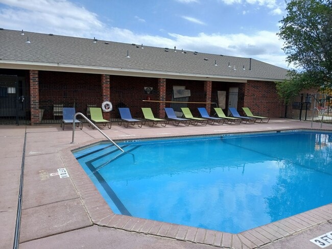Building Photo - North Grand Villas Rental
