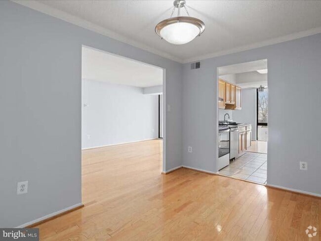 Building Photo - 4500 S Four Mile Run Dr Unit 927 Rental