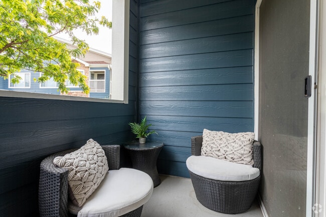 2BR, 2BA