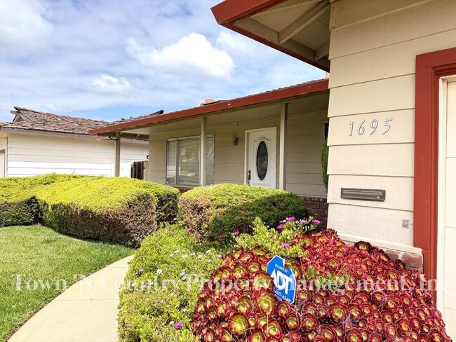 Photo - Nice 3 Bedroom, 2 Bath Located in North Salinas!