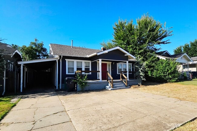 Photo - 3 Bed/2 Bath Paseo District Neighbor