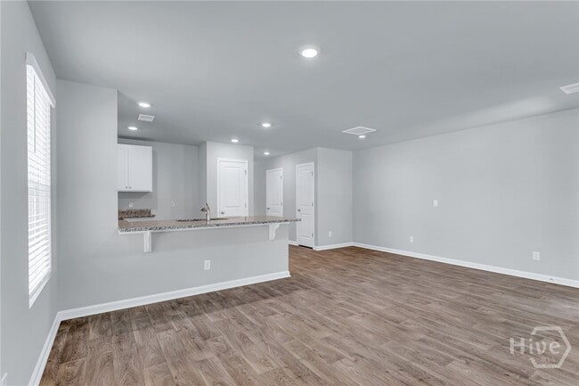 Photo - 173 Coneflower Rd