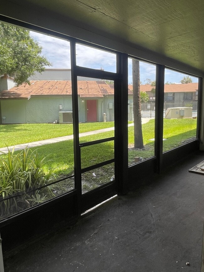 Photo - 6308 Newtown Cir