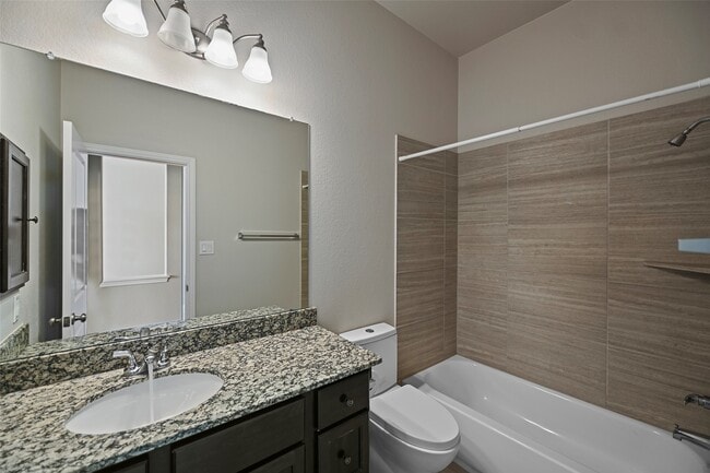 Photo - 1346 Mystic River Ln