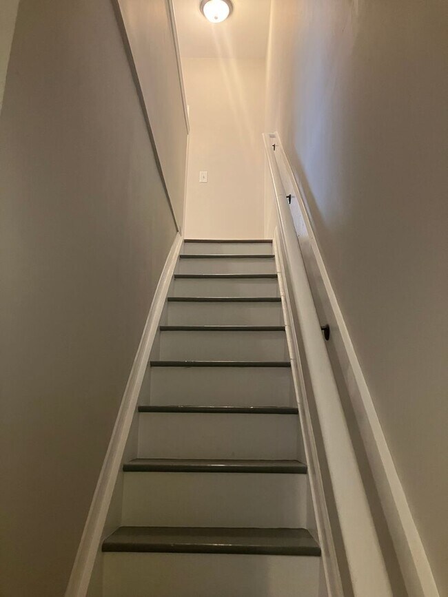 Photo - 512 N Curley St