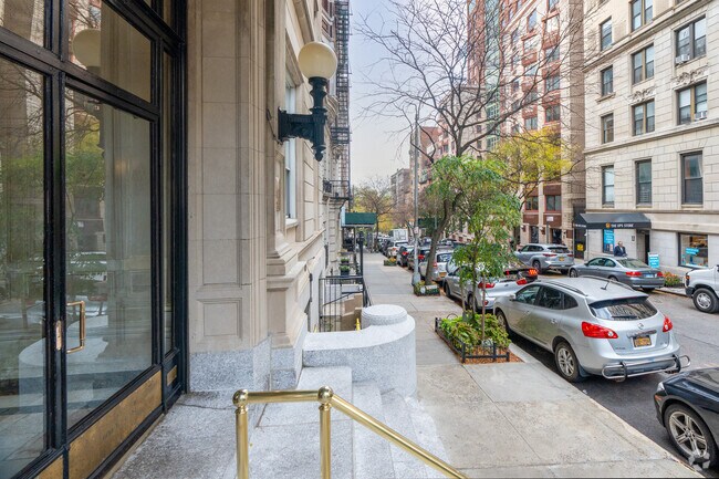 Photo - Luxor Apartments