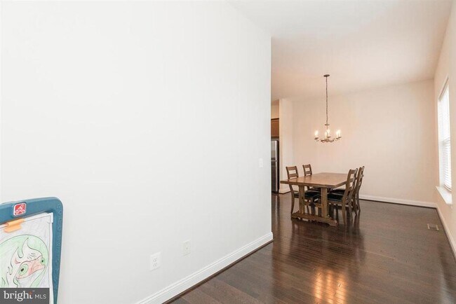 Photo - 223 Cobble Stone Dr