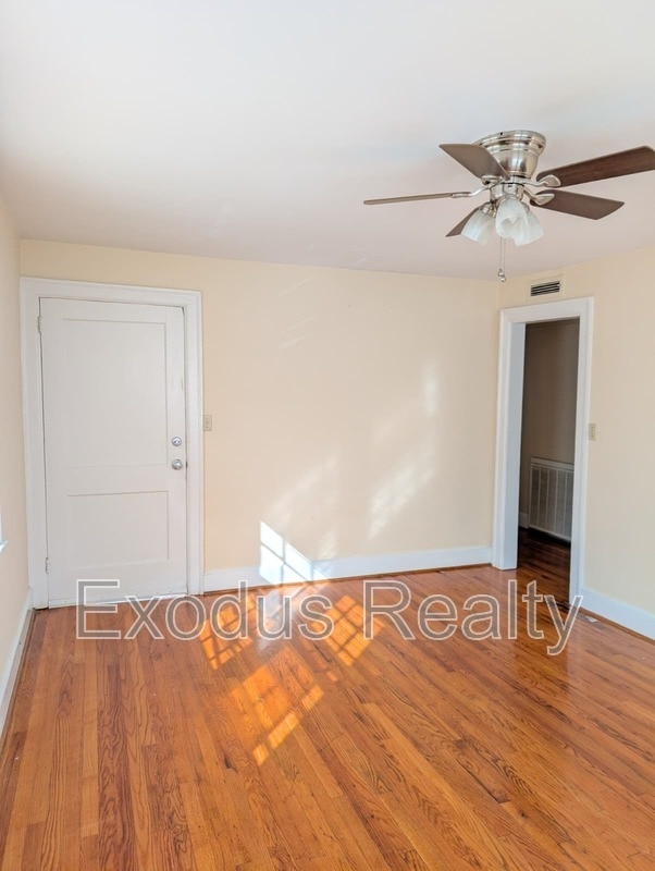 Photo - 310 N Gulf St