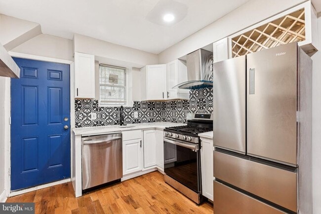 Photo - 5210 Rodman St