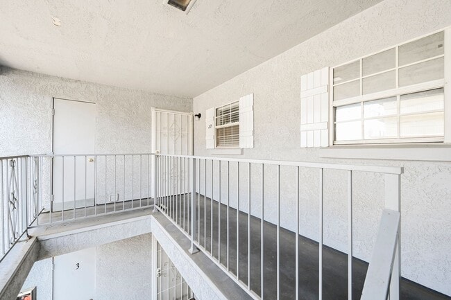 Photo - LOCATION! LOCATION! LOCATION! 2 bed 2 bath near UNLV & Las Vegas Strip!