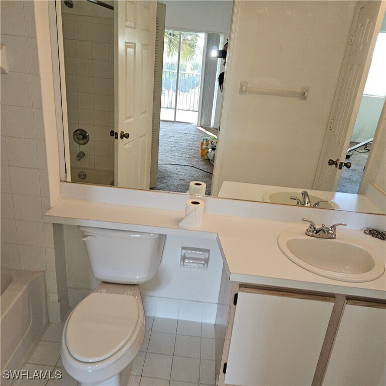 Photo - 6481 Aragon Way Unidad 303 Rental