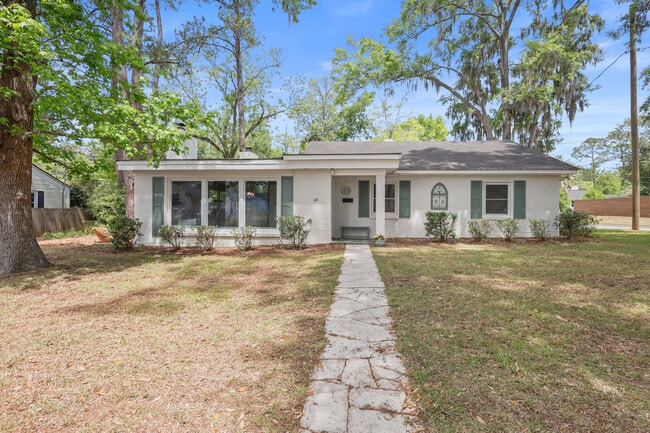 Photo - Spacious 4-Bedroom, 2.5-Bath Home E Duffy
