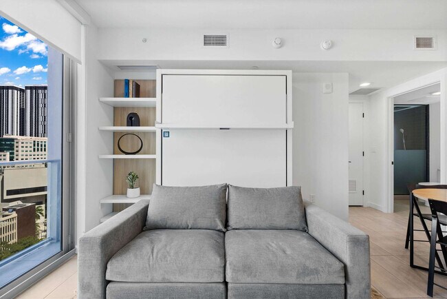 Photo - 227 NE 2nd St Unidad FL15-ID1022592P