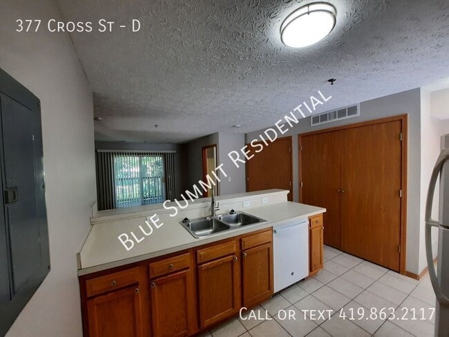 Photo - 377 Cross St Unidad D