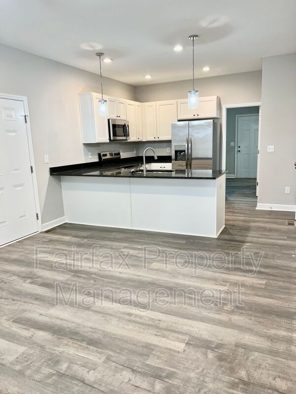 Photo - 603 N Elm St Unit A