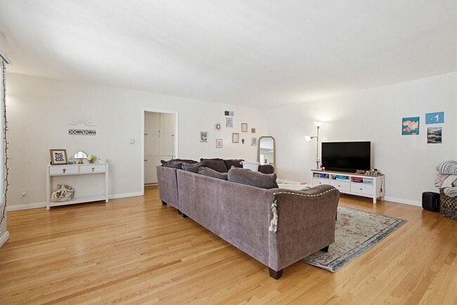 Photo - Spacious 5BR Home Near SDSU – Ideal for Students or Families