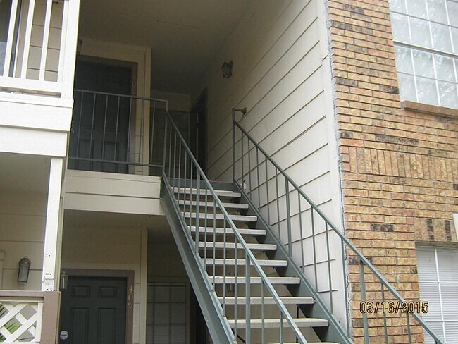 Building Photo - 2626 Holly Hall St Unit 406 Rental