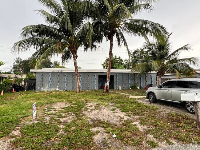Building Photo - 3171 McSherry Dr Unit Apt. B