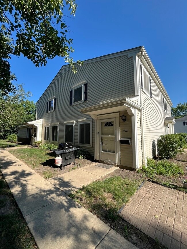 Photo - 1196 Cove Dr Townhome