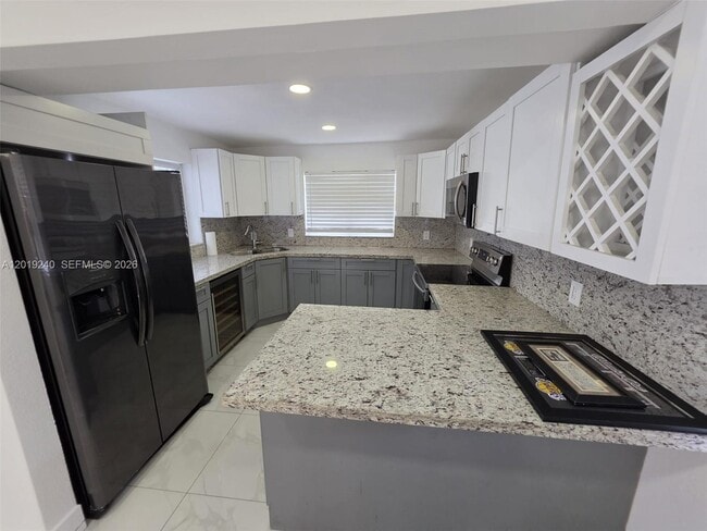 Photo - 6370 Fletcher St