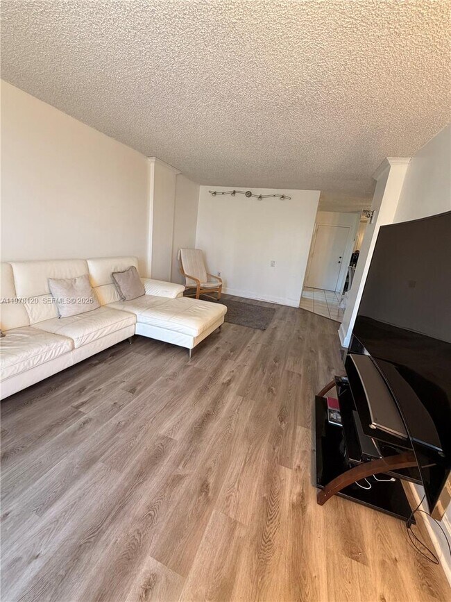 Photo - 16851 NE 23rd Ave Unit B304