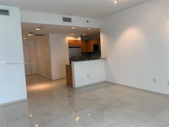 Photo - 1050 Brickell Ave Unit 1606