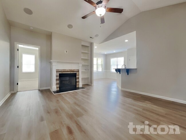 Photo - 15 Fairfax Dr