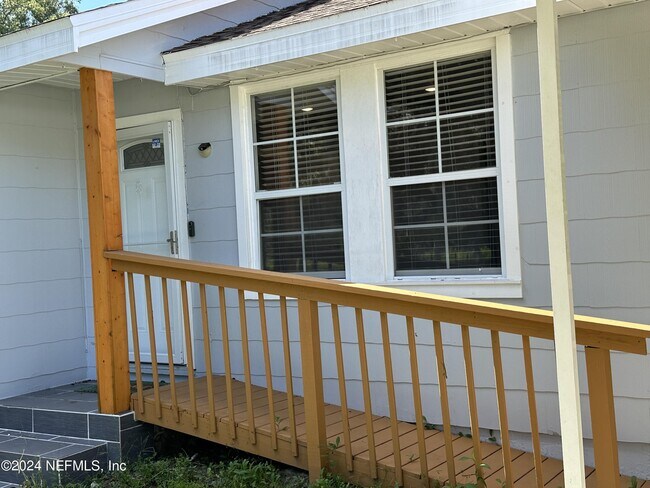 Photo - 6660 Oriole Ave