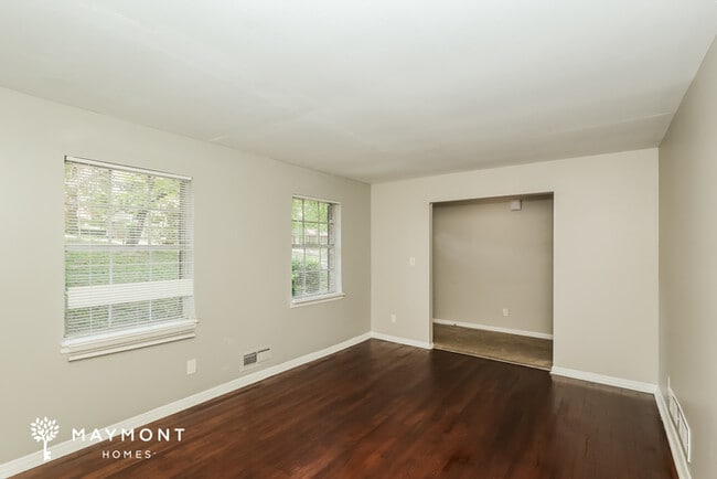 Photo - 2890 Jerome Rd