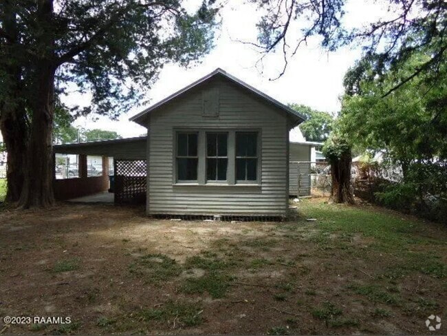 Building Photo - 210 Marne St Rental