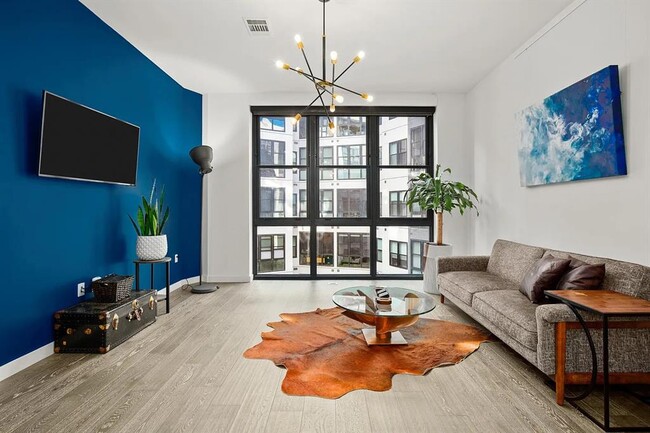 Building Photo - 800 Embassy Dr Unit 328