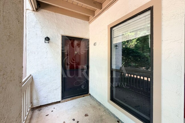 Photo - 413 New Kent Pl