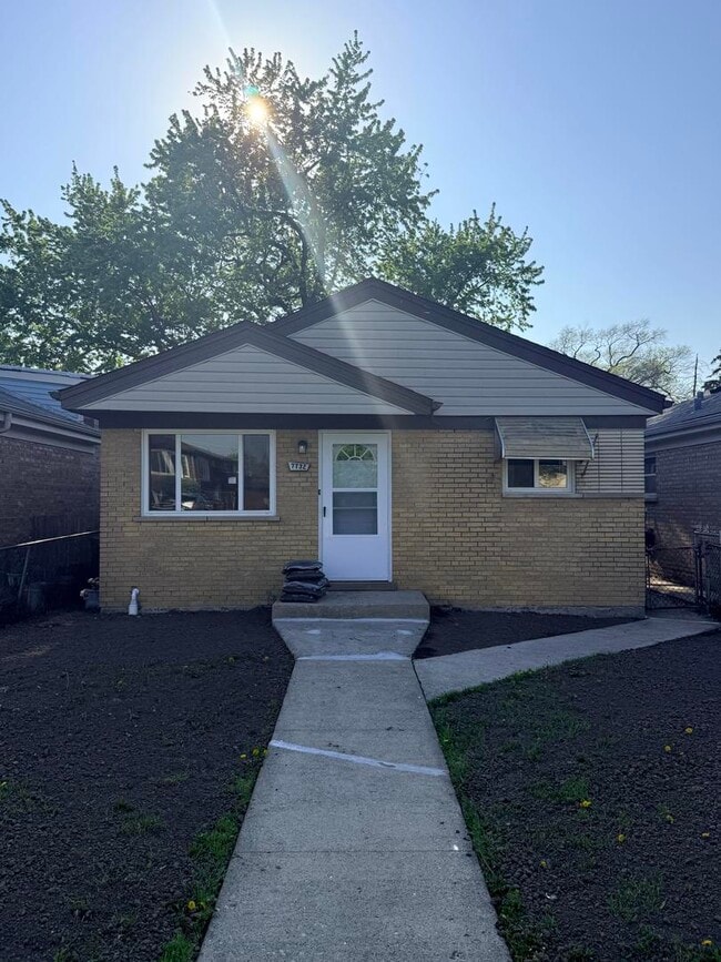 Building Photo - 7732 Lotus Ave