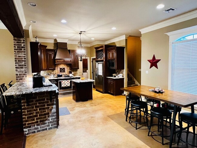 Photo - 459 Long Acre Dr