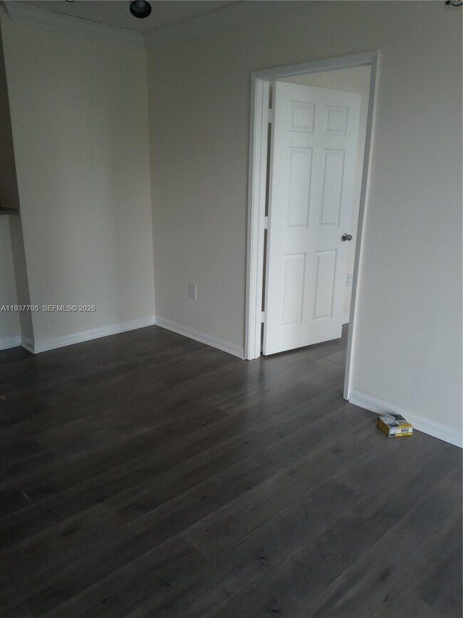 Photo - 1900 Van Buren St Unidad 309B